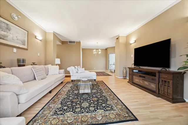 $3,500 | 661 Bering Drive, Unit 709, Houston, TX 77057