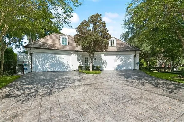 $1,200,000 | 224 Timberlane Road, Gretna, LA 70056