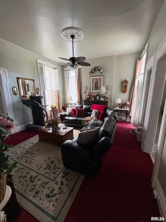 $399,900 | 1470 Vermont Street, Quincy, IL 62301