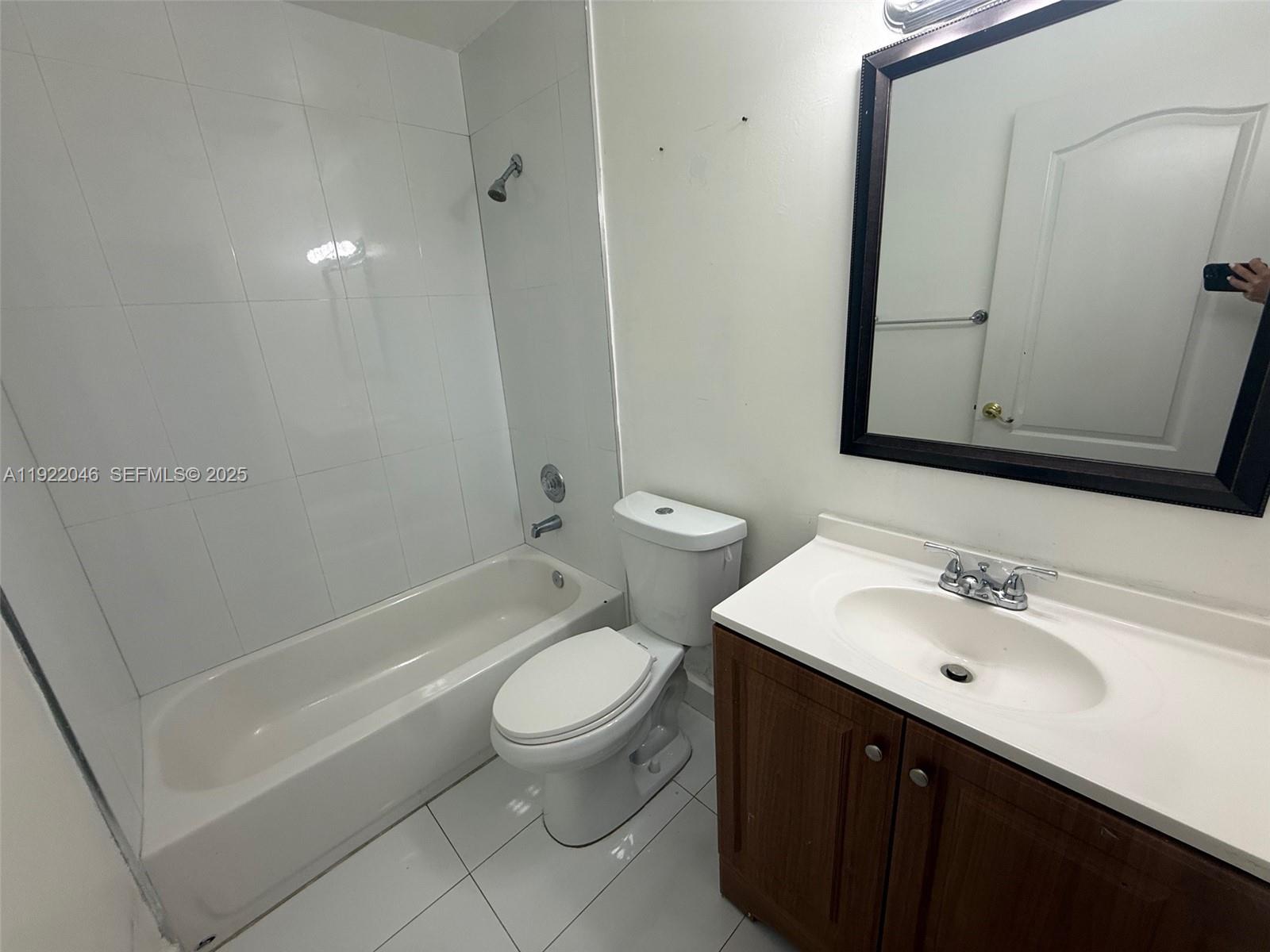 1081 Northwest 128th Place Miami, FL 33182 - Photo 28 of 31