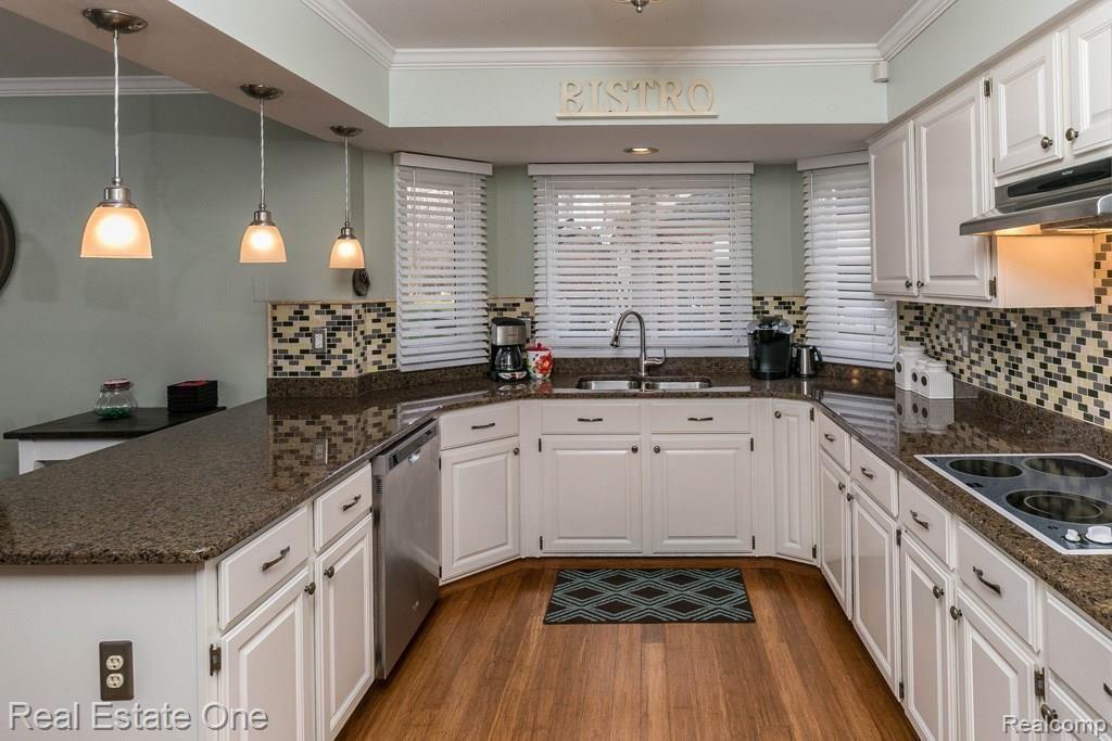 3631 Aynsley Drive Rochester Hills, MI 48306 - Photo 7 of 40