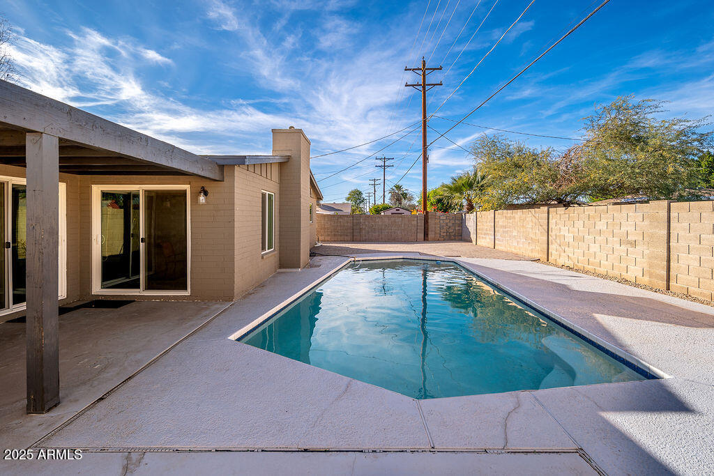 3314 East Cypress Street Phoenix, AZ 85008 - Photo 20 of 23 Pool maintenance included in rent