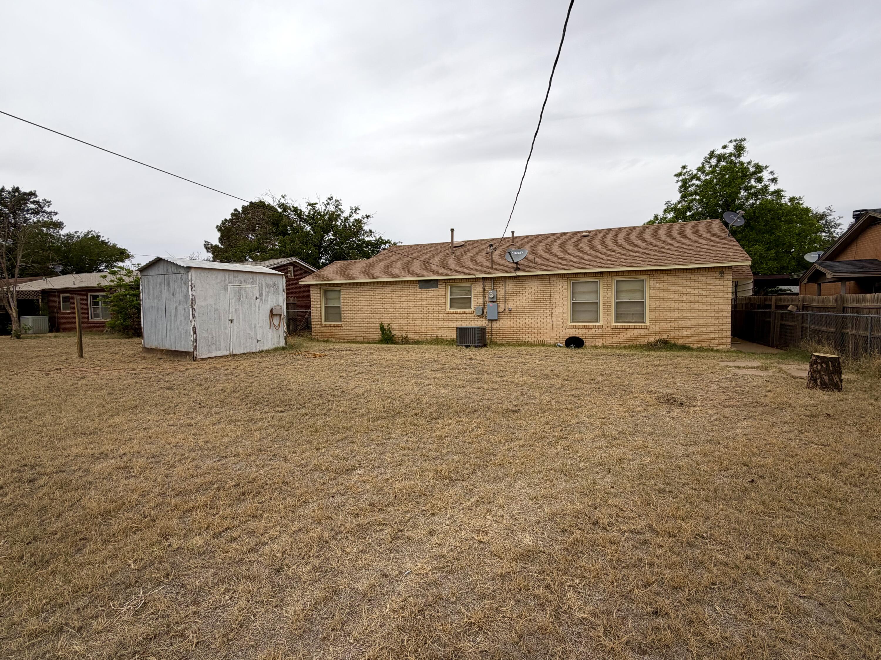 407 North 19th Street Lamesa, TX 79331 - Photo 19 of 22 IMG_2909