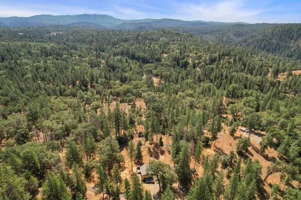 $379,950 | 402 Rabbit's Foot Road, West Point, CA 95255