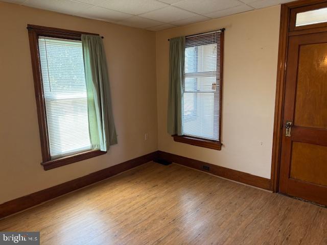 411 East Chestnut Street Lebanon, PA 17042 - Photo 32 of 48 an empty room with a window