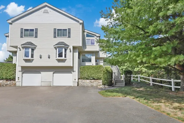 $500,000 | 1303 Old Bridge Lane, Unit 1303, Bellingham, MA 02019