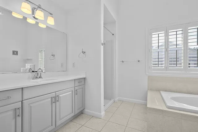 $500,000 | 1303 Old Bridge Lane, Unit 1303, Bellingham, MA 02019