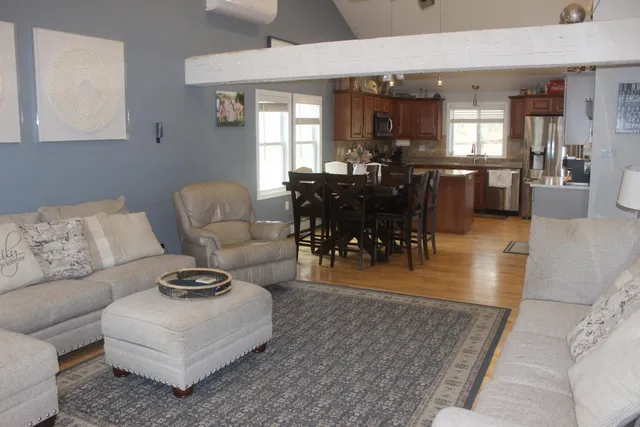 $599,900 | 20.5 Emerald Drive, Derry, NH 03038