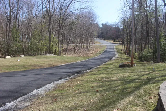 $599,900 | 20.5 Emerald Drive, Derry, NH 03038