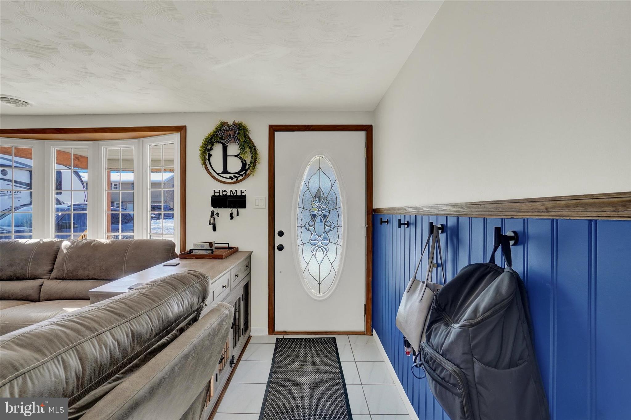 2209 Cedar Road York, PA 17408 - Photo 4 of 31