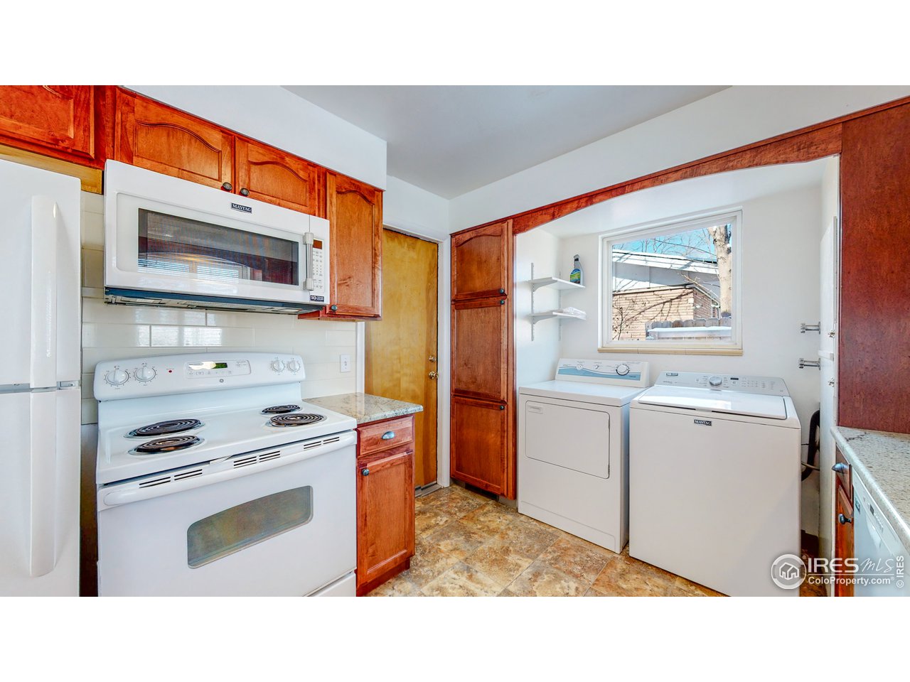 1048 Briarwood Road Fort Collins, CO 80521 - Photo 11 of 36 Gallery Image 11