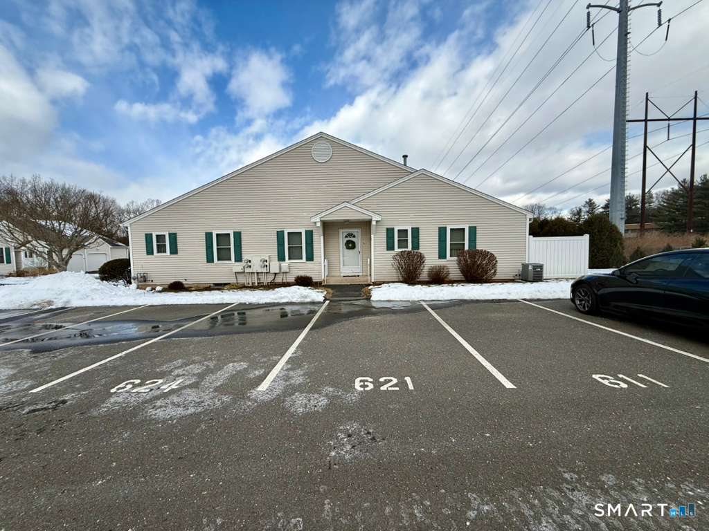 621 Overlook Path, Unit 621 Southington, CT 06489 - Photo 1 of 26