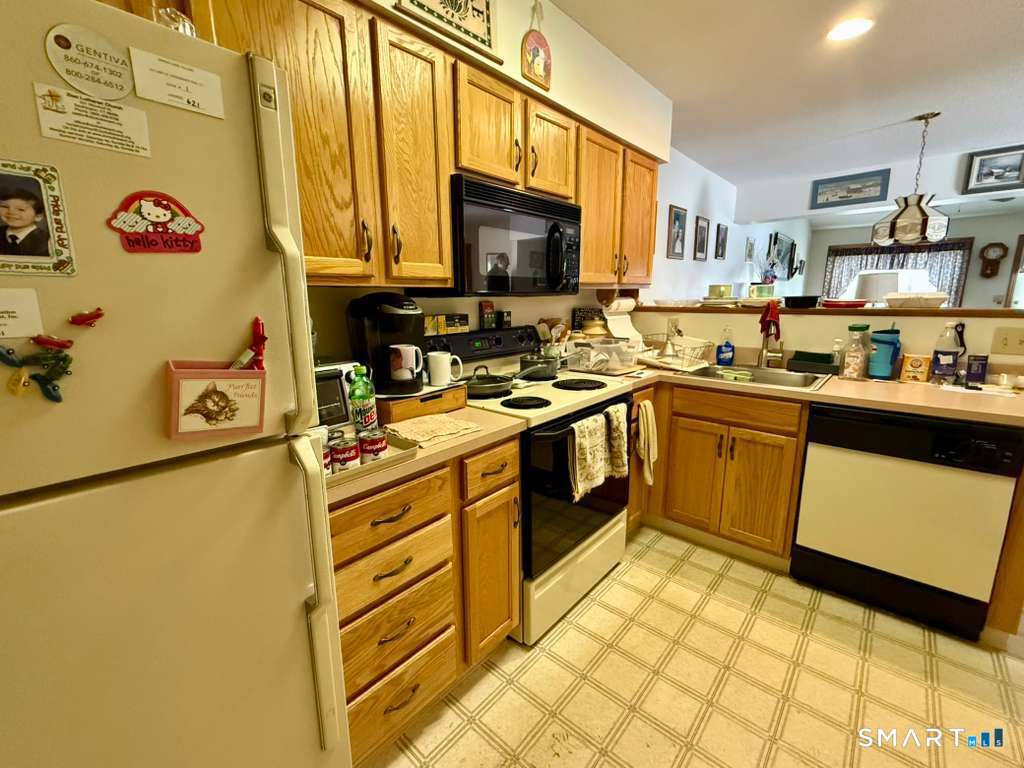 621 Overlook Path, Unit 621 Southington, CT 06489 - Photo 12 of 26