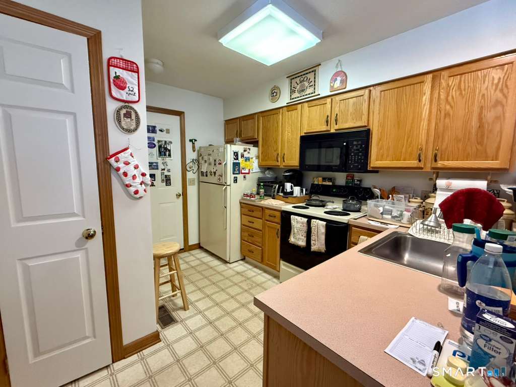 621 Overlook Path, Unit 621 Southington, CT 06489 - Photo 10 of 26