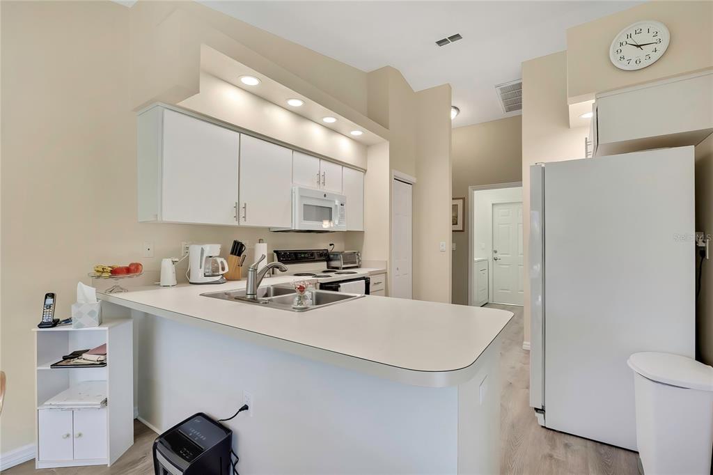 7274 Aloe Drive Spring Hill, FL 34607 - Photo 13 of 43