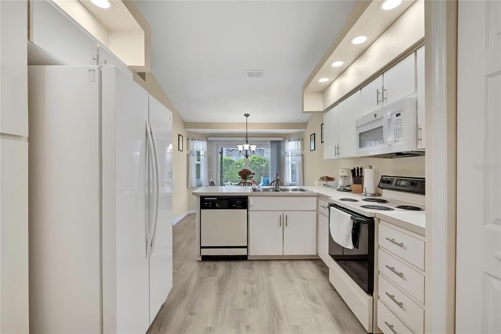 7274 Aloe Drive Spring Hill, FL 34607 - Photo 9 of 43