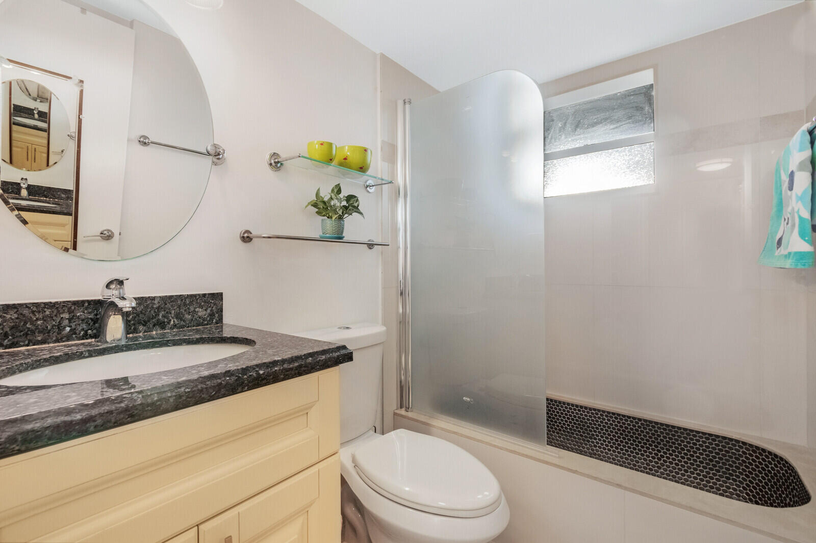 9872 Marina Boulevard, Unit 1414 Boca Raton, FL 33428 - Photo 13 of 20 25_HD_9872_Marina_Boulevard_Apt_141425_m