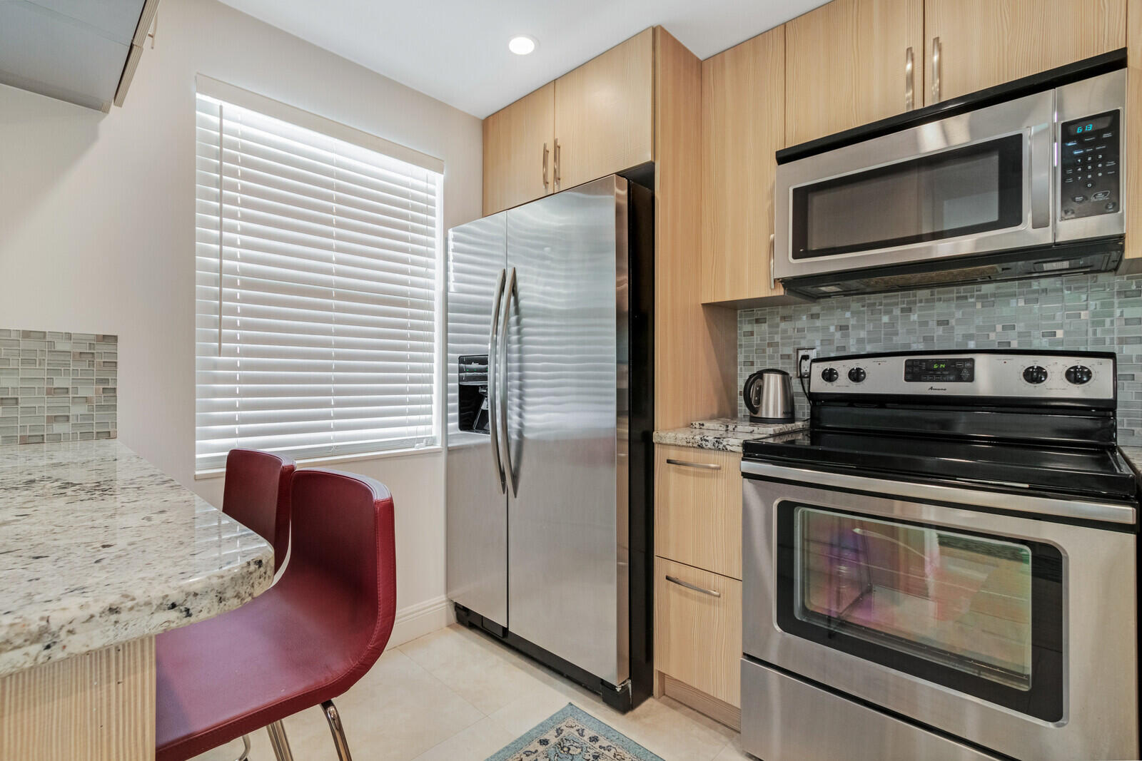9872 Marina Boulevard, Unit 1414 Boca Raton, FL 33428 - Photo 2 of 20 22_HD_9872_Marina_Boulevard_Apt_141422_m
