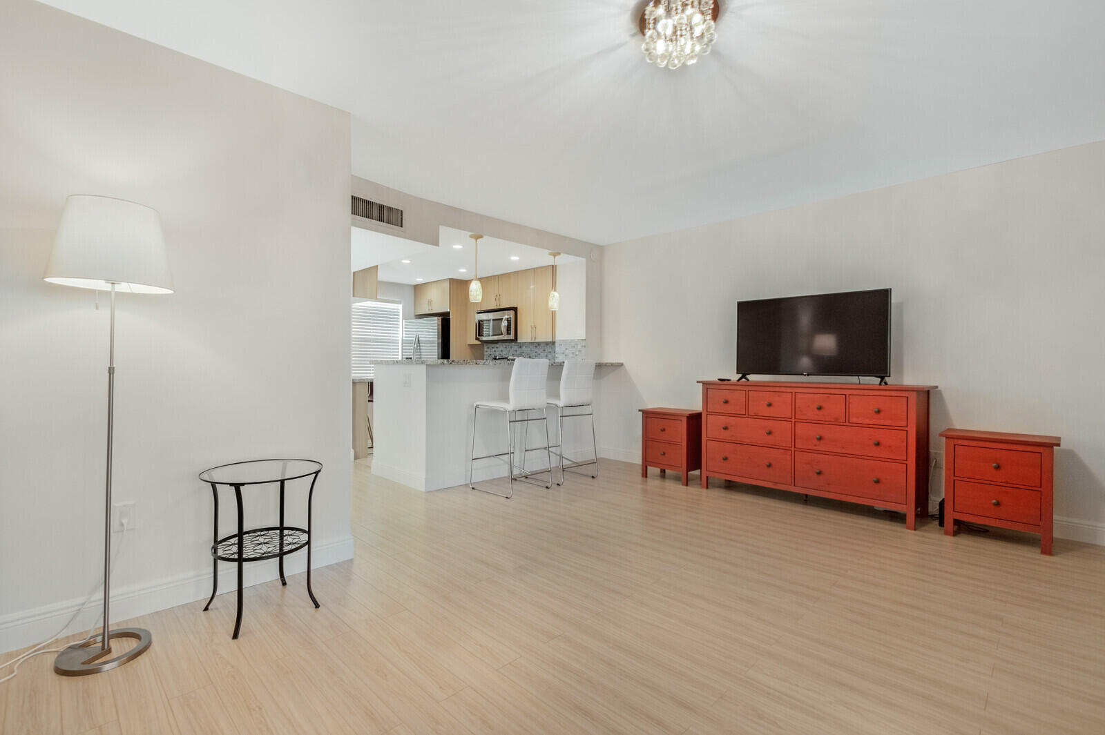 9872 Marina Boulevard, Unit 1414 Boca Raton, FL 33428 - Photo 5 of 20 20_HD_9872_Marina_Boulevard_Apt_141420_m