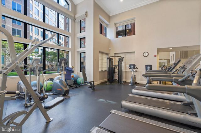 $655,000 | 3835 9th Street North, Unit 102W, Arlington, VA 22203