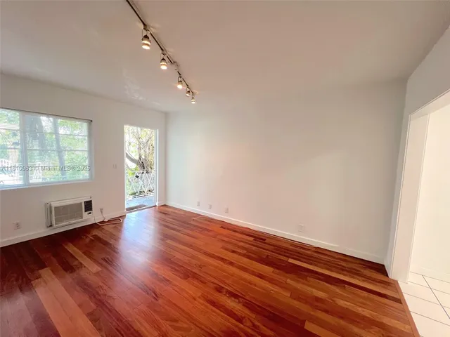 a view of a yard in front of house