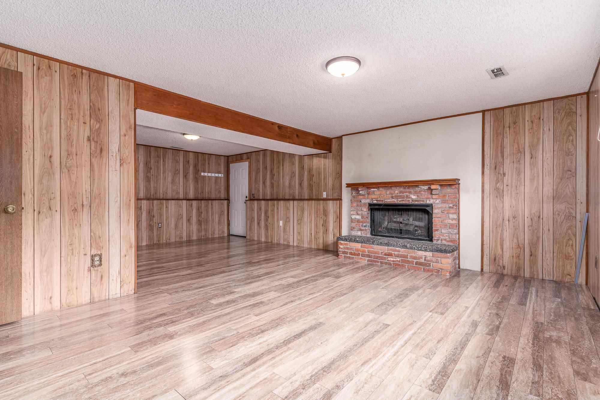 422 West Ivanhoe Road Spokane, WA 99218 - Photo 12 of 31