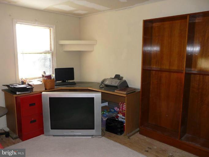 290 McDonald Road Winchester, VA 22602 - Photo 20 of 28 Currently being used as an office...