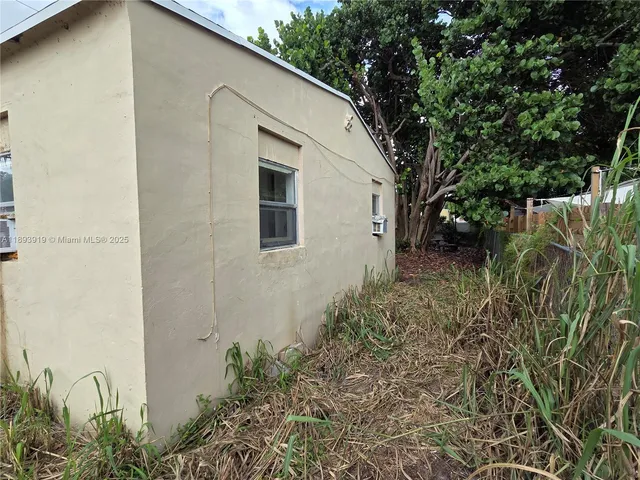 $279,000 | 2135 Plunkett Court, Hollywood, FL 33020