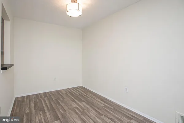 $2,200 | 5 Chambord Court, Hamilton, NJ 08619