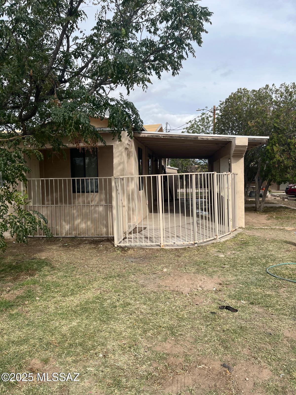 345 East Teton Road, Unit 2 Tucson, AZ 85756 - Photo 2 of 18 PHOTO-2025-11-18-20-28-29_15