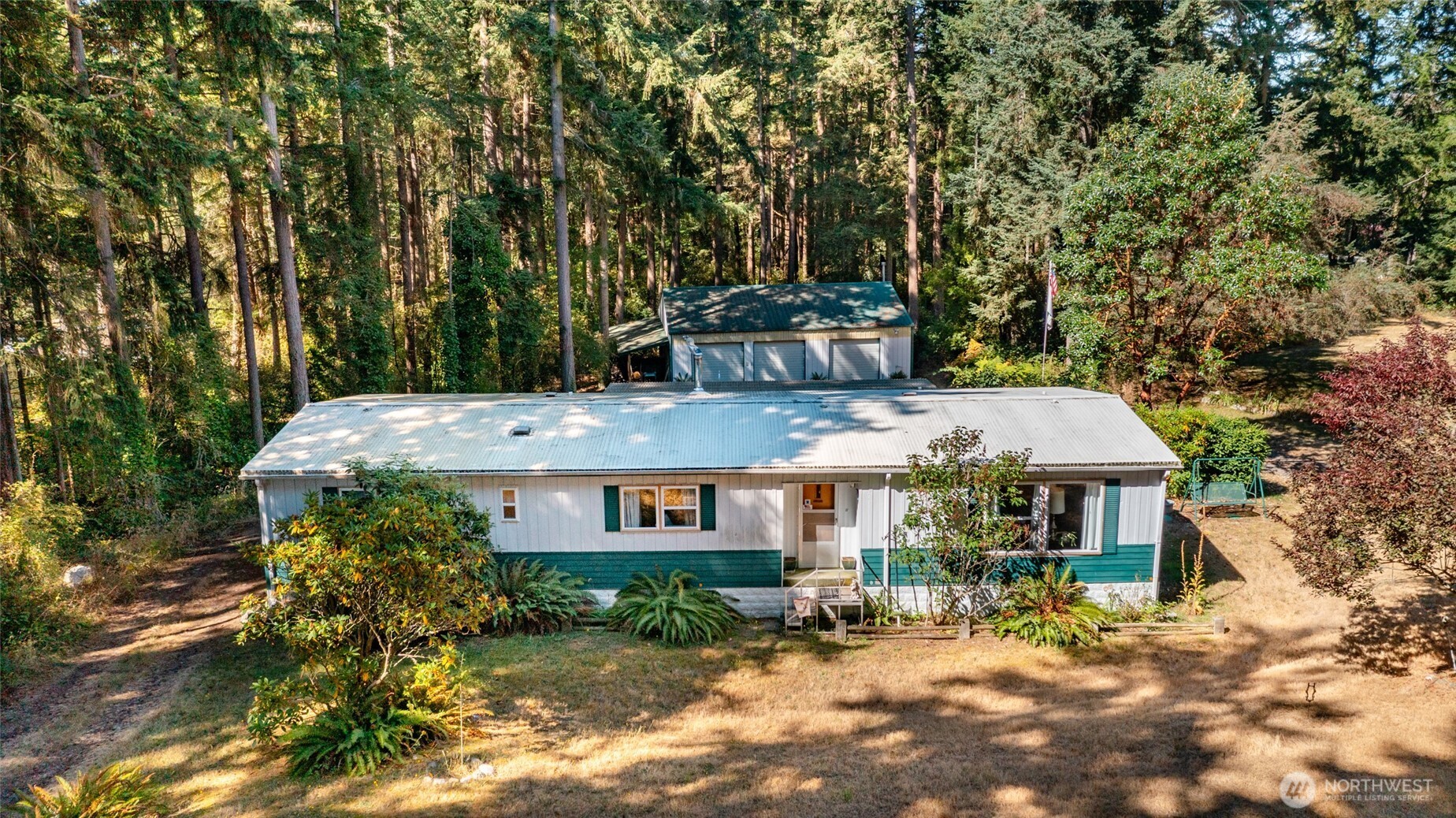 3167 Hunt Road Oak Harbor, WA 98277 - Photo 39 of 40 a front view of a house with a yard