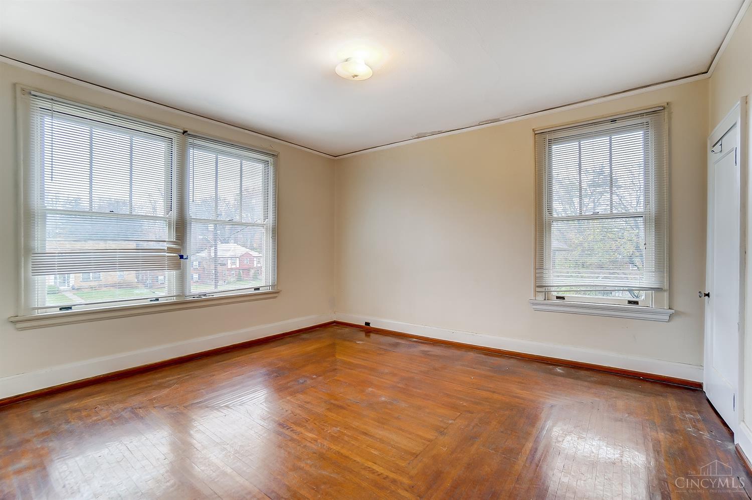 6420 Montgomery Road Cincinnati, OH 45213 - Photo 10 of 15 Gallery Image 10