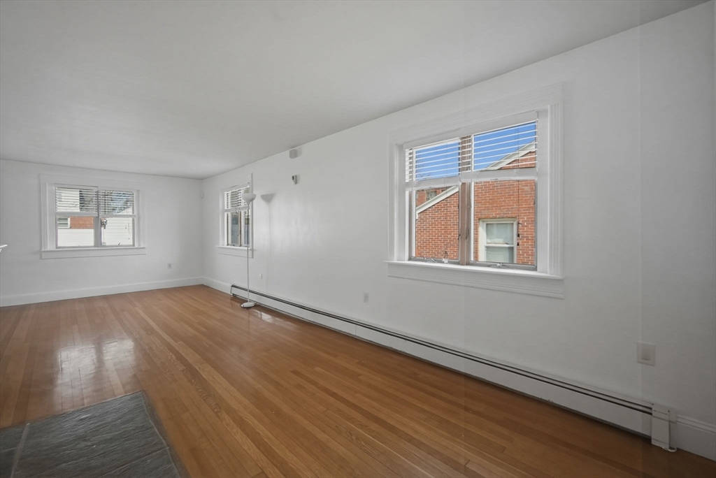 77 Locust Street Holyoke, MA 01040 - Photo 19 of 34