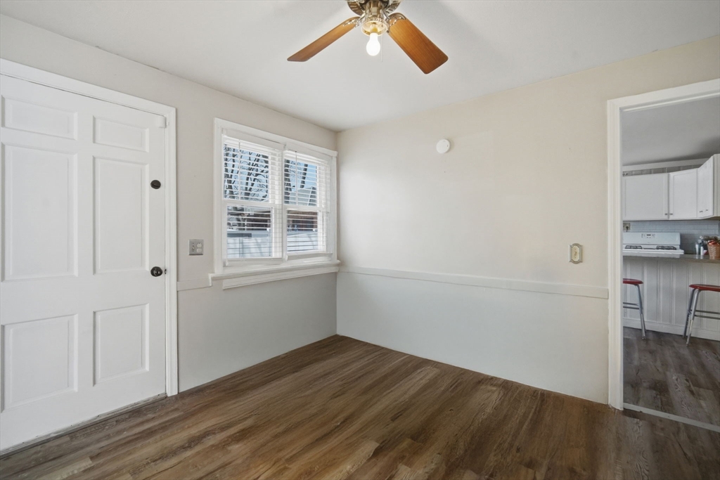 77 Locust Street Holyoke, MA 01040 - Photo 20 of 34