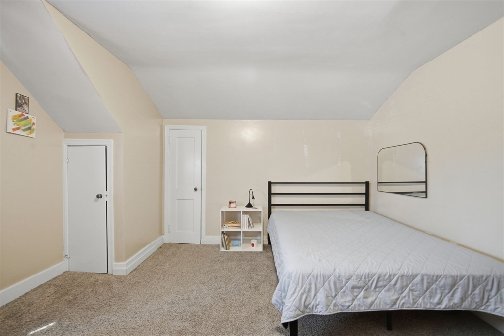 77 Locust Street Holyoke, MA 01040 - Photo 22 of 34