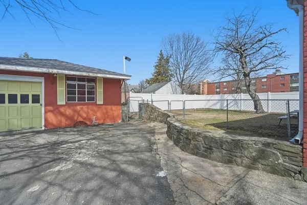 $329,900 | 77 Locust Street, Holyoke, MA 01040