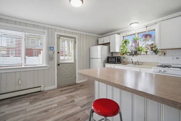 $329,900 | 77 Locust Street, Holyoke, MA 01040