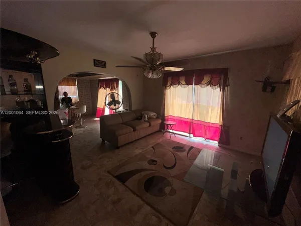 $980,000 | 200 Northeast 158th Street, Miami, FL 33162