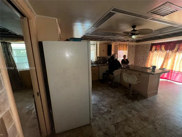 $980,000 | 200 Northeast 158th Street, Miami, FL 33162