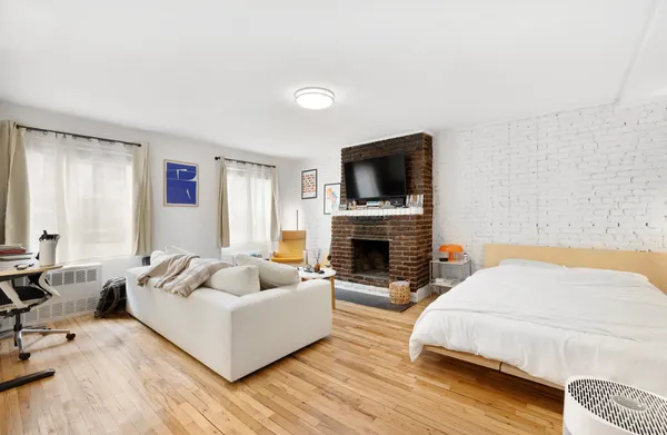 $4,000 | 431 West 22nd Street, Unit BF | Chelsea