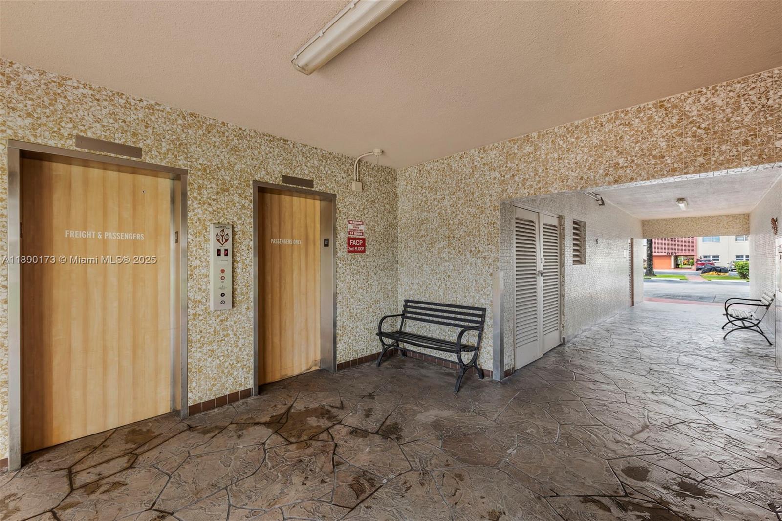 5300 Washington Street, Unit U405 Hollywood, FL 33021 - Photo 17 of 23