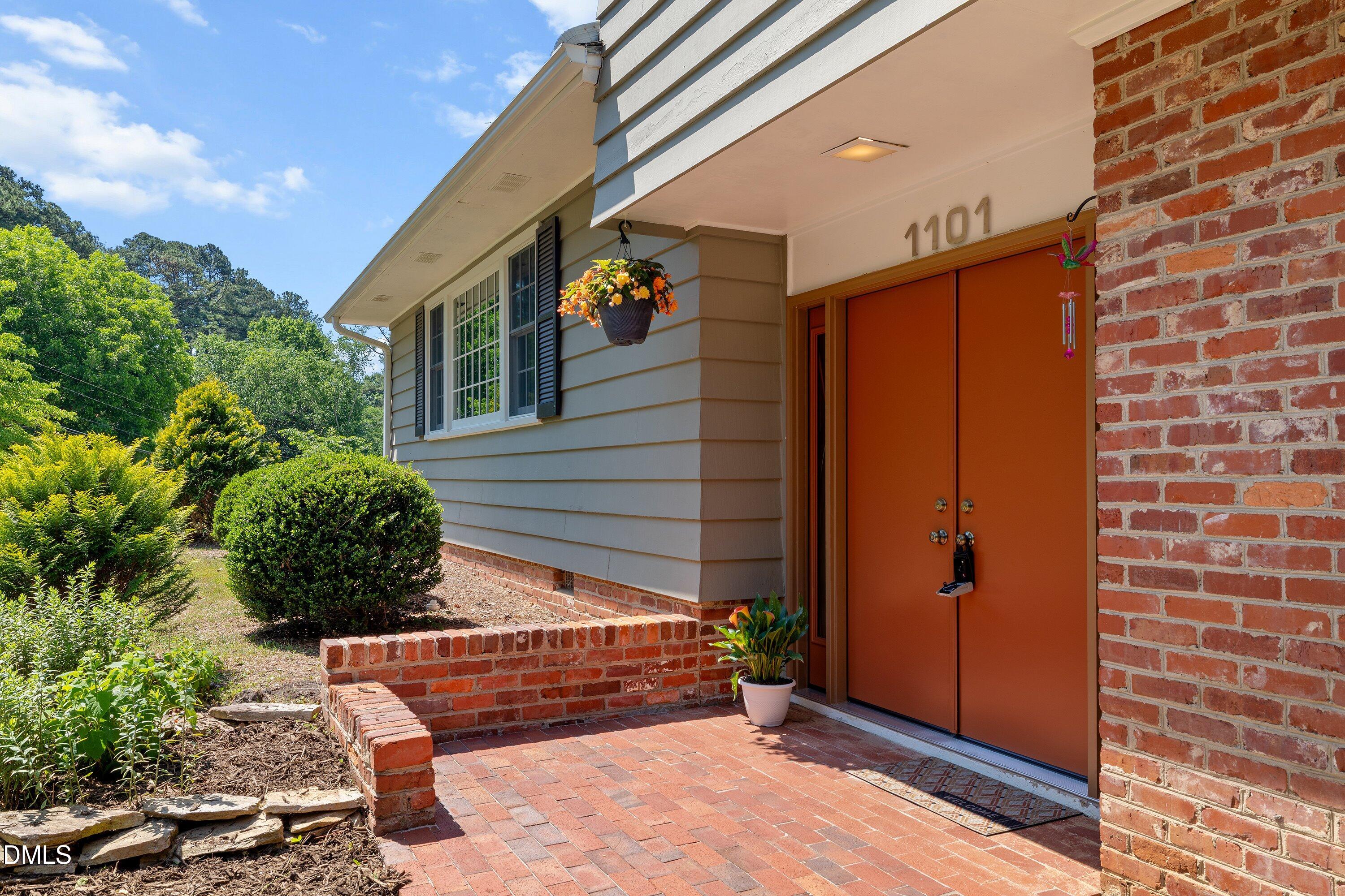 1101 Gunnison Place Raleigh, NC 27609 - Photo 6 of 64 07-1101 Gunnison Pl_5085