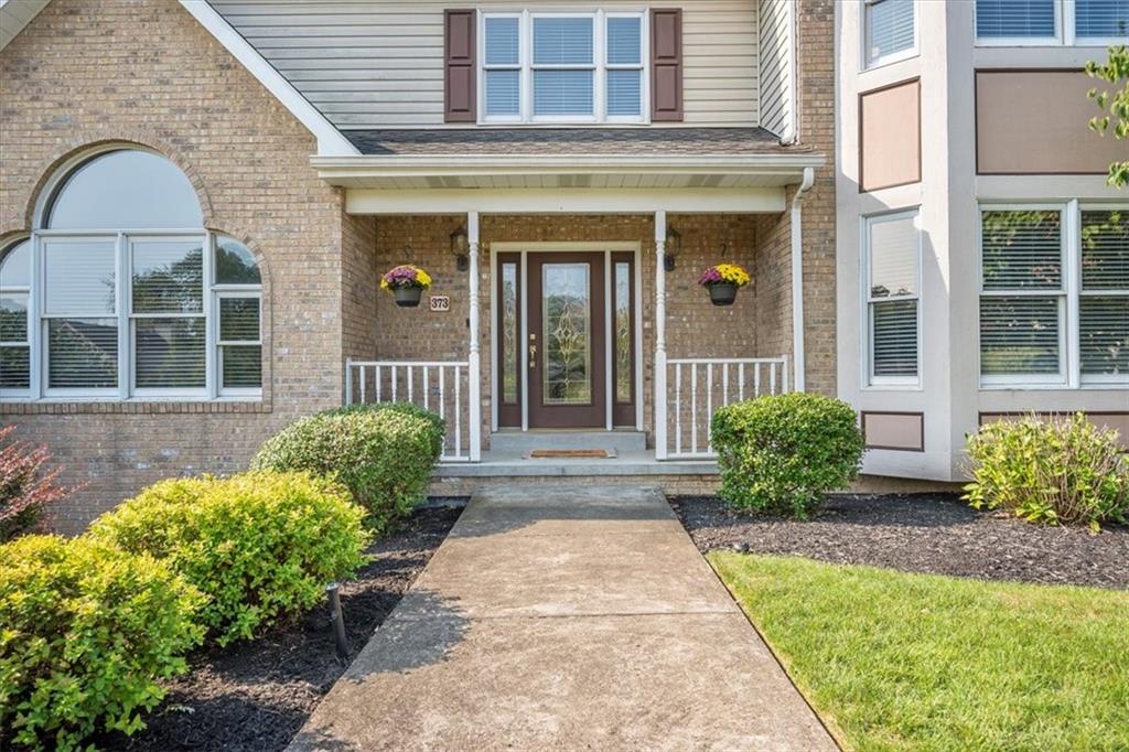 373 Cobblestone Circle McKees Rocks, PA 15136 - Photo 2 of 36 Gallery Image 2