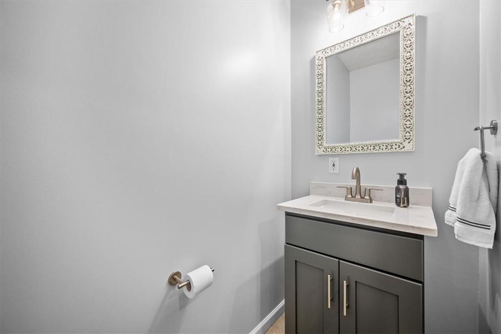 373 Cobblestone Circle McKees Rocks, PA 15136 - Photo 26 of 36 Gallery Image 26
