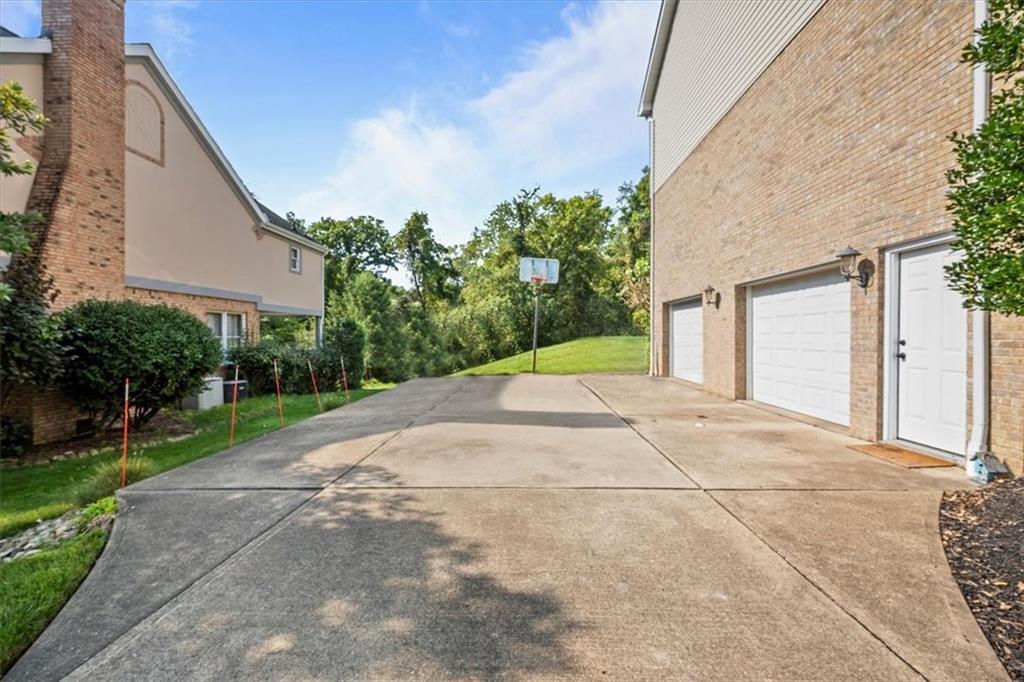 373 Cobblestone Circle McKees Rocks, PA 15136 - Photo 27 of 36 Gallery Image 27