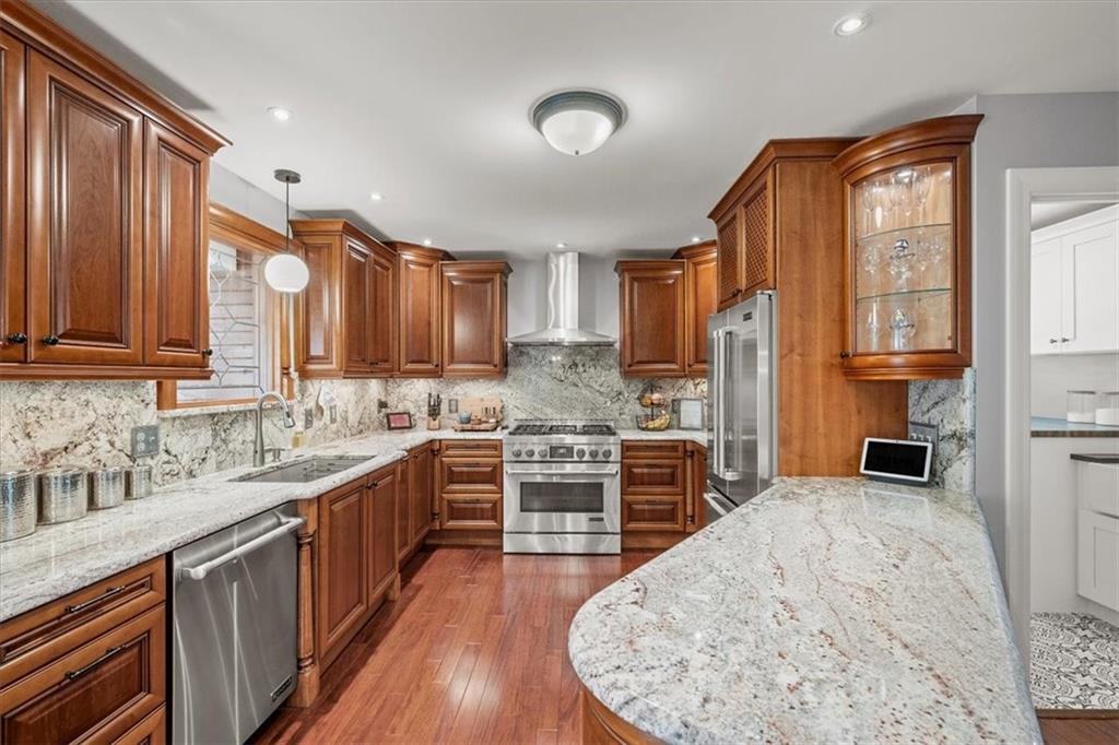 373 Cobblestone Circle McKees Rocks, PA 15136 - Photo 7 of 36 Gallery Image 7