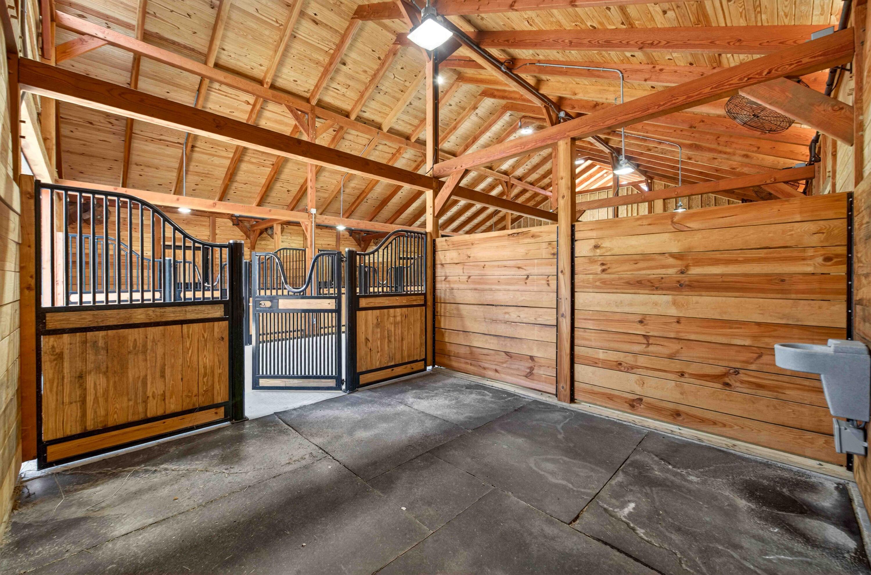 7356 Johnson Shortcut Road Conway, SC 29527 - Photo 58 of 77 Barn-20