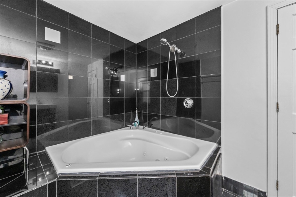 15 Murray Hill Road Medford, MA 02155 - Photo 19 of 30