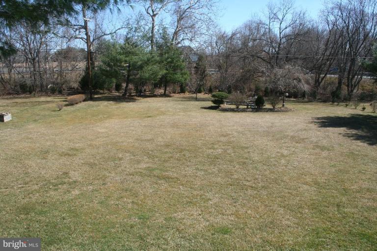 327 Bynum Ridge Road Forest Hill, MD 21050 - Photo 8 of 11 Large Rear Yard