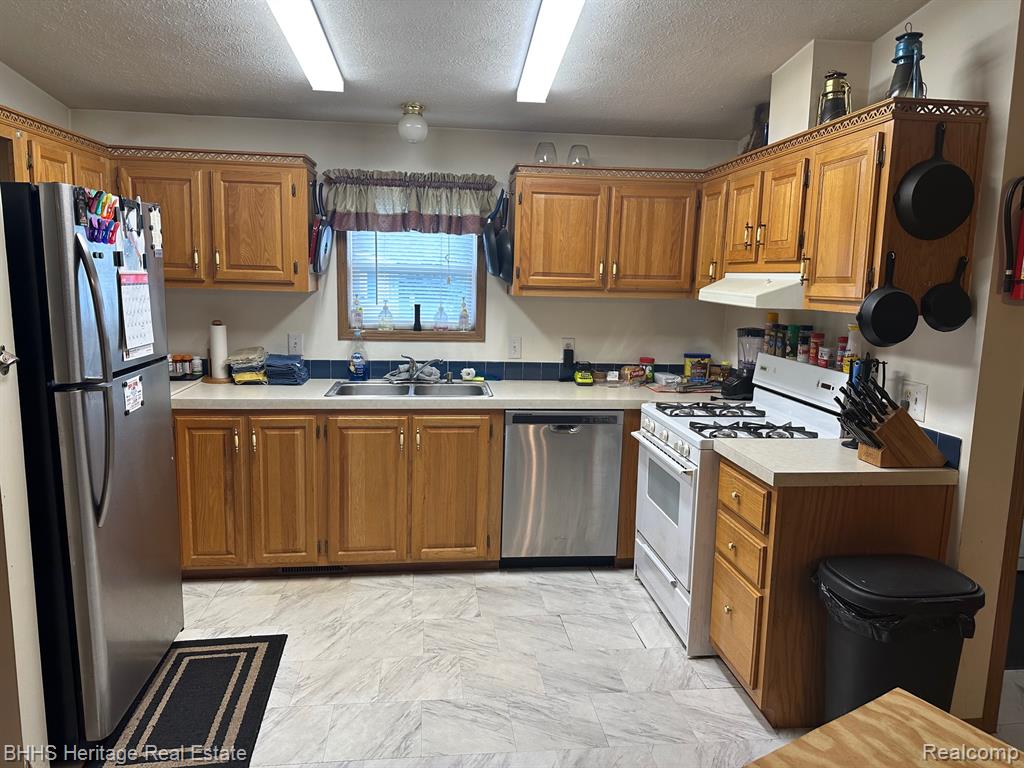 189 Chinkapin Rill Fenton, MI 48430 - Photo 7 of 15